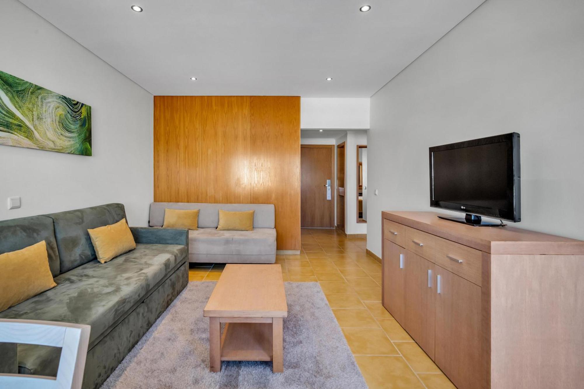 Suite med bassengutsikt
